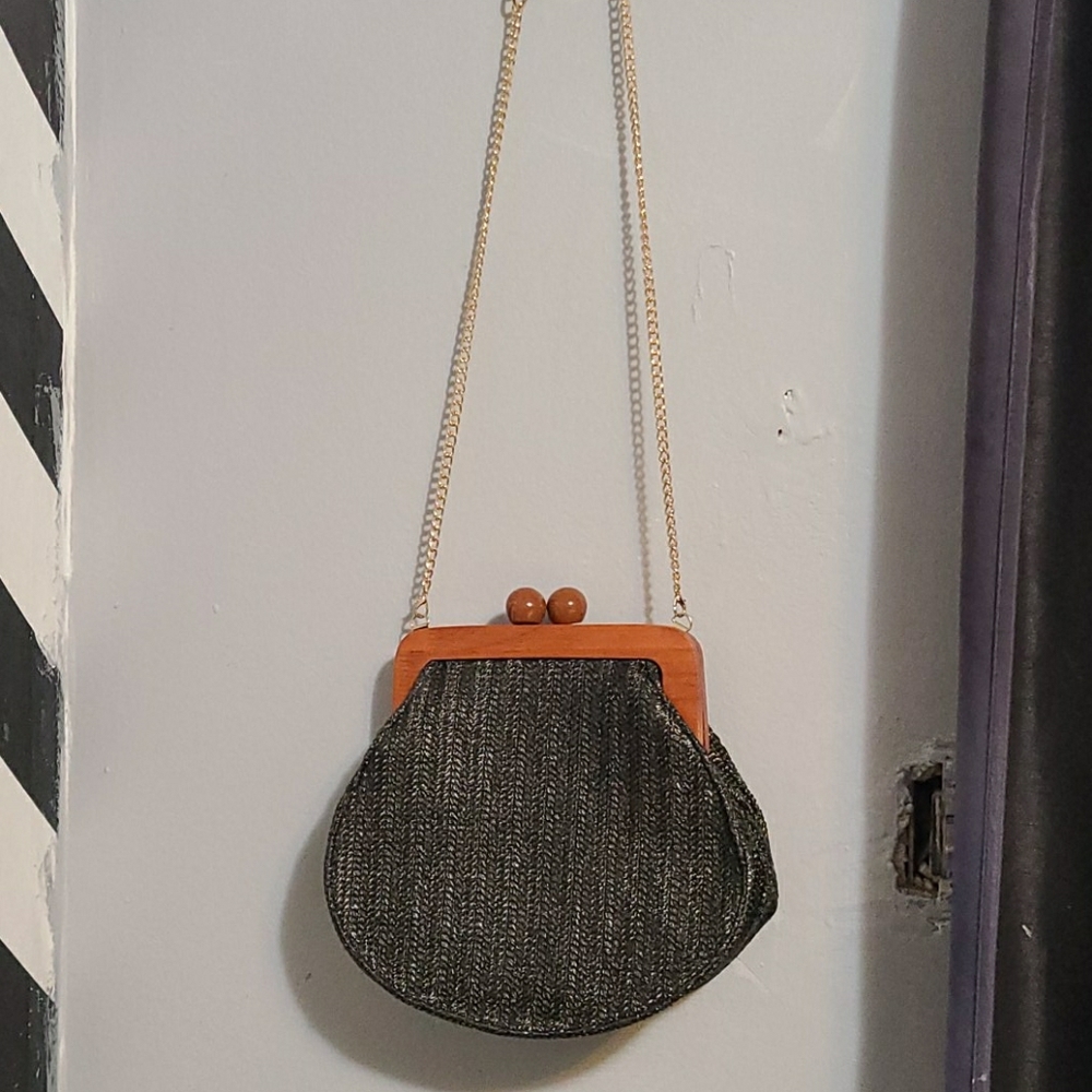 Black straw purse